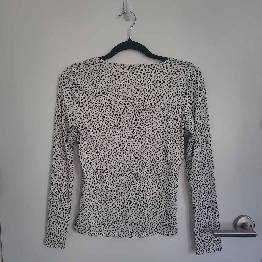 Women's Black and White Polka Dot Top - Picture 2 of 4